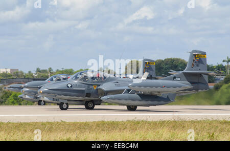 Kolumbianische Luftwaffe A-37 Libelle an Natal Air Force Base, Brasilien. Stockfoto