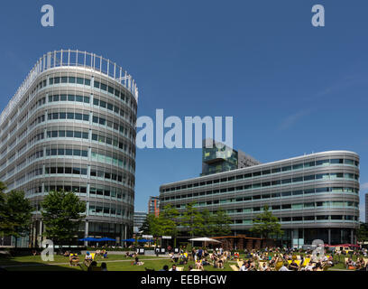 England, Manchester, moderne Architektur im Spinningfields Bankenviertel Stockfoto