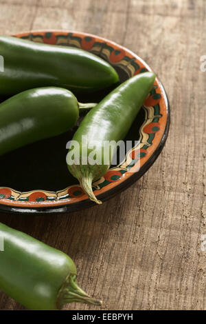 Grüne Jalapeno Chilis beliebte Zutaten in mexikanischen und lateinamerikanischen Küche Stockfoto