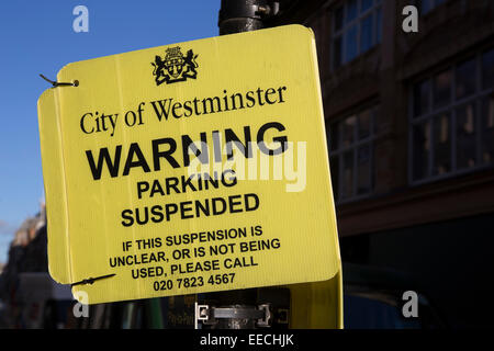 Stadt von Westminster Parkplatz angehalten Warnzeichen. Stockfoto