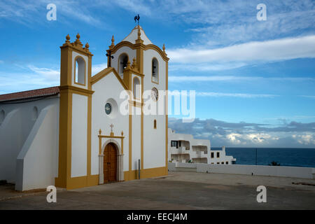 Kirche Nossa Senhora da Luz in Praia da Luz, Portugal Stockfoto