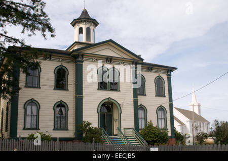 Bodega Bay Schulhaus vorgestellten Alfred Hitchcocks Film die Vögel nördlichen Kalifornien in der Nähe von St. Theresa von Avila Kirche Stockfoto