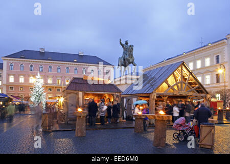 Deutschland, Bayern, Muenchen, München, Wittelsbacher Platz, Mittelalterlich, Mittelalterlicher, Weihnachtsmarkt, Abend, Europa, Stockfoto