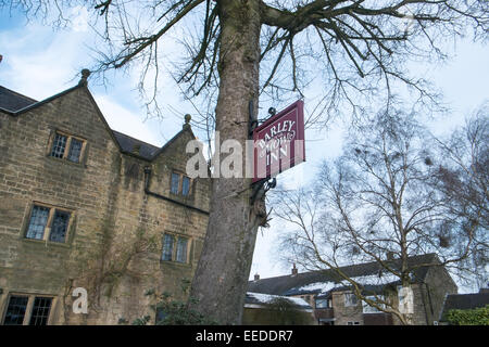 Barley Mow Inn Public House in derbyshire Dorf Kirk Ireton, Derbyshire, England, Großbritannien, 2015 Stockfoto