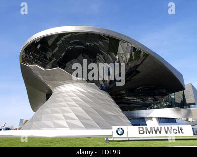 Architektur, Autohersteller, Automobilkonzern, BMW, Bau, Bauwerk, Bayern, Deutschland, Europa, Fabrik, Fernsehturm, Firma, Gebae Stockfoto