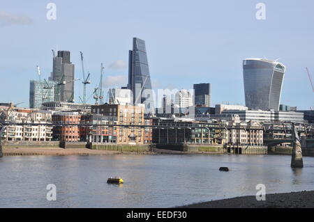 Skyline der City of London, in der Mitte, Wolkenkratzer 122 Leadenhall Street (aka Cheesegrater), 20 Fenchurch Street (aka Walkie Talkie) Stockfoto