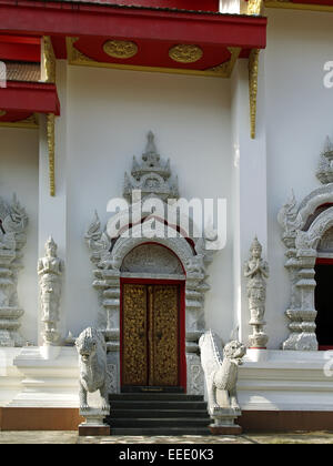 Thailand, Asien, Suedostasien, Tempelanlage, Sehenswuerdigkeit, Tourismus, Glaube, Religion, Buddha, Buddhismus, Chiang Rai, Tem Stockfoto