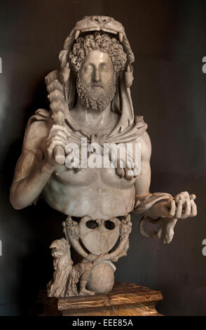 Commodus als Hercules 180-193 n. Chr. Marmor cm 133 römischen Rom Capitoline Museum Italien Italienisch (Herakles griechischen Gott Gatekeeper of Olympus (Herkunft: Rom, Esquilin - Horti Lamiani 1874) Gott des Helden, Sport, Sportler, Gesundheit, Landwirtschaft, Fruchtbarkeit, Handel, Orakel und göttlichen Beschützer der Menschheit) Stockfoto