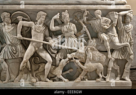 Römischer Sarkophag mit Szenen der Calydonian Eber Jagd römischen Rom Capitoline Museum Italien Italienisch Stockfoto