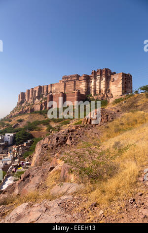 Indien, Rajasthan, Jodhpur, Meherangarh Fort im frühen Morgenlicht Stockfoto