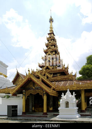 Thailand, Asien, Suedostasien, Tempelanlage, Sehenswuerdigkeit, Tourismus, Glaube, Religion, Buddha, Buddhismus, Lampang, Wat Stockfoto