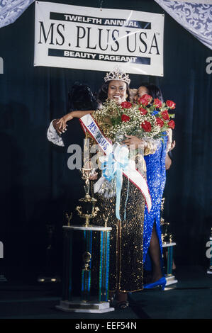 CHICAGO, IL-2 SEPTEMBER: Schönheitswettbewerb Miss Plus USA für größere Frauen Tagung in Chicago, Illinois am 2. September 1996. Stockfoto