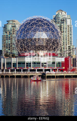 Vancouver, BC, Britisch-Kolumbien, Kanada - Telus World of Science (aka Science World) an False Creek Stockfoto