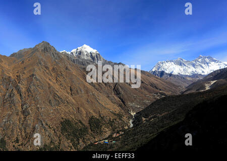 Snow Capped Tabouche Spitzberg, Himalaya-Gebirge, UNESCO-Weltkulturerbe, Sagarmatha Nationalpark, Solu Khumbu distr Stockfoto