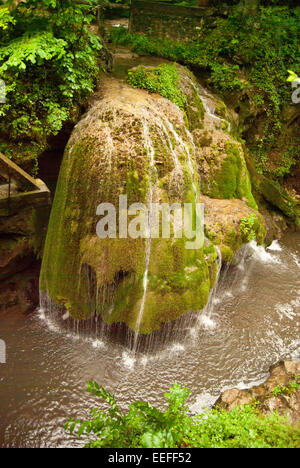 Bigar - der schönste Wasserfall der Welt. Karpaten Berge. Rumänien Stockfoto