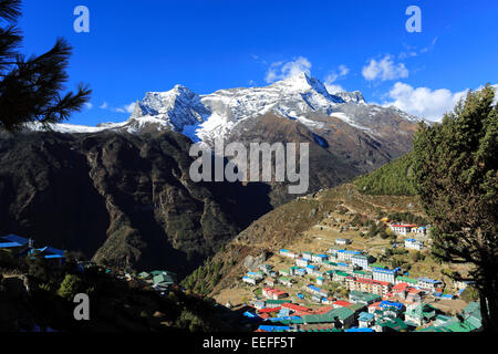 Bild von Namche Bazar Dorf am Everest base camp Trek, Solukhumbu Bezirk, Khumbu-Region, Ost-Nepal, Asien. Stockfoto