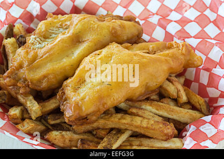 Restaurant deep fried Fish &amp; Chips. Stockfoto