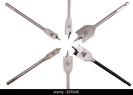 Satz von flach Holz Bits auf weiß Stockfoto