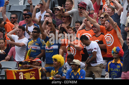 Eden Park, Auckland, Neuseeland. 17. Januar 2015. Fans. ANZ eintägigen internationalen Cricket Series. Match-3 zwischen Neuseeland zurück Kappen und Sri Lanka im Eden Park, Auckland. Neuseeland. Samstag, 17. Januar 2015. Bildnachweis: Aktion Plus Sport/Alamy Live-Nachrichten Stockfoto