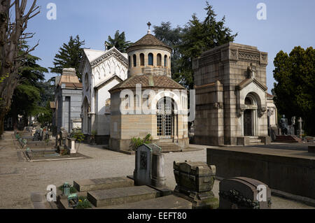 Mailand, Italien, herrliche schwere Zeiten und Mausoleen auf dem Cimitero Monumentale Stockfoto