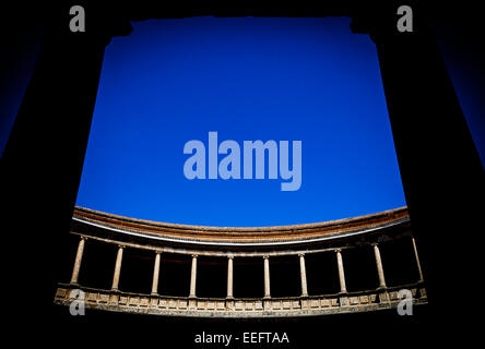 Granada - Alhambra. Ungewöhnliche Sicht auf Carlos V Palast Detail. Stockfoto