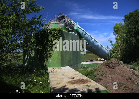 Langengrassau, Deutschland, Abriss einer alten Windkraftanlage Stockfoto