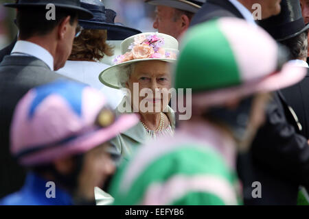 Royal Ascot, Porträt von Königin Elisabeth die zweite Stockfoto