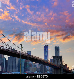 Brooklynbridge und die Skyline von Manhattan am 4. Juli New York USA Stockfoto