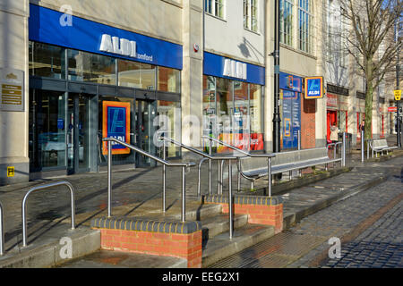 Aldi Supermarkt Stadtzentrum Store Auf dem Marktplatz Romford London England Großbritannien Stockfoto