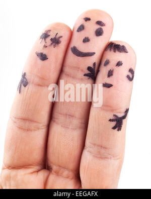 Smileys-Familie auf Mannes Fingern gemalt. Stockfoto