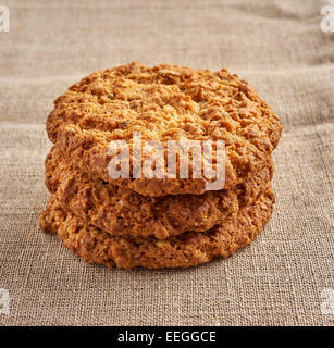 Einige Haferflocken Cookies in einem Stapel, Nahaufnahme Stockfoto