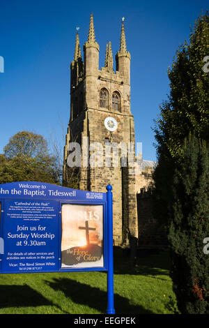 UK, Derbyshire, Tideswell, Pfarrkirche St. Johannes der Täufer, "Die Kathedrale des Peak District" Stockfoto