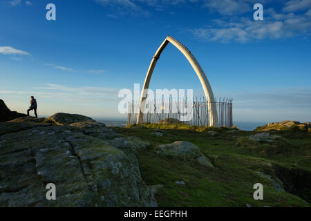 Der Wal Kieferknochen auf der Oberseite North Berwick Gesetz (Hügel), East Lothian, Schottland. Stockfoto