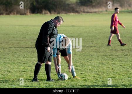 Sunday League Fußball, Leamington Spa, Warwickshire, UK Stockfoto