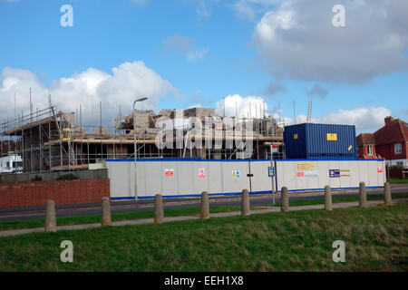 Neue Apartments, direkt an der Küste von Hayling Island, Hampshire, UK 2014 gebaut Stockfoto