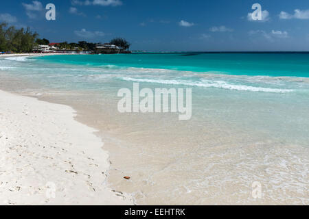 Barbados - Accra Beach an der Südküste der karibischen Insel in Westindien. Auch bekannt als Rockley Beach. Stockfoto