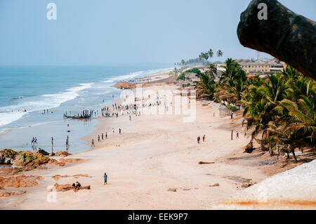 Cape Coast Beach-Blick von der Burg, Ghana. Stockfoto