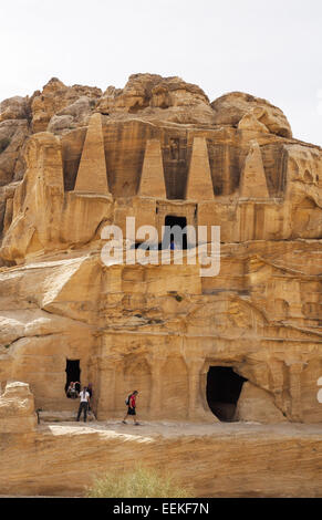 Der Obelisk Grab bab As-Siq auf dem Weg zum Siq führt zu Petra Weltkulturerbe in Jordanien Stockfoto