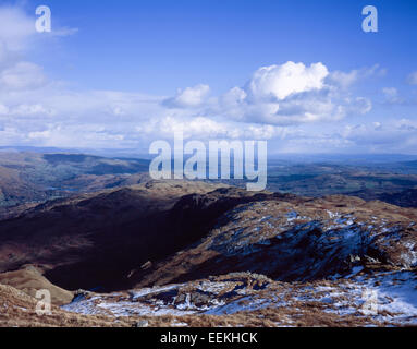 Blea Rigg und Blea Crag oben Easedale Tarn von in der Nähe von Codale Kopf hoch heben Grasmere Seenplatte Cumbria England Stockfoto