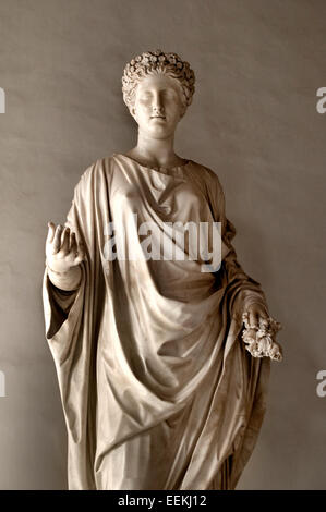 Flora. Marmor, römische Kunstwerke aus der Kaiserzeit; einige moderne Änderungen. Aus der Villa Adriana in der Nähe von Tivoli.  Kapitolinischen Museum Rom Italien Italienisch Stockfoto