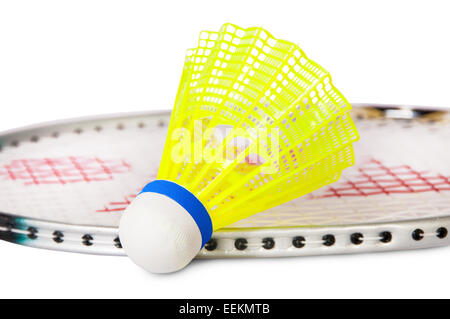 Ein Federball liegen in der Nähe der Badminton-Schlägers isoliert auf weißem Hintergrund Stockfoto