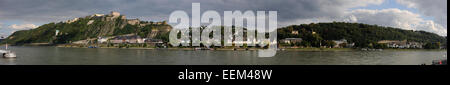 Panoramablick auf der Festung Ehrenbreitstein nach Koblenz über den Rhein, Koblenz, Rheinland-Pfalz, Deutschland Stockfoto