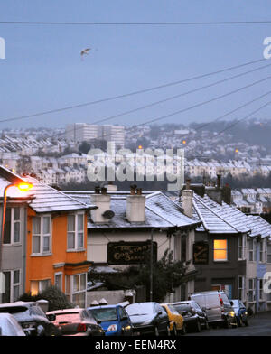 Brighton UK 20. Januar 2015 - Schnee fällt im Raum Hannover von Brighton am frühen Morgen. Stockfoto