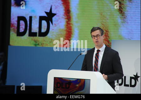 München, Deutschland. 20. Januar 2015. München/Deutschland - Januar 20: Nicholas Carlson (Business Insider) spricht auf dem Podium bei der DLD15 (Digital-Life-Design)-Konferenz am 20. Januar 2015 HVB Forum in München. DLD ist ein globales Netzwerk von Innovation, Digitalisierung, Wissenschaft und Kultur, die Wirtschaft, kreativen und sozialen Führer, Meinungsbildnern und Einflussfaktoren für Crossover Unterhaltung und Inspiration verbindet. (Foto: picture-Alliance/Jan Haas) / picture Alliance/Dpa/Alamy Live News Stockfoto