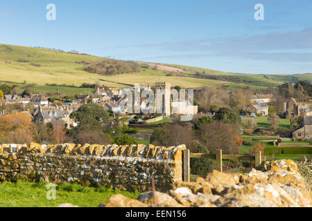 Das Abbotsbury Dorf Dorset UK ist bekannt für seine smannigen, subtropischen Gärten und historischen Steingebäude auf dem Jurassic Co Stockfoto