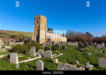 Abbotsbury Kirche des Heiligen Nikolaus Dorset UK bekannt für seine Swannery und historische Steingebäude auf der Jurassic Coast Stockfoto