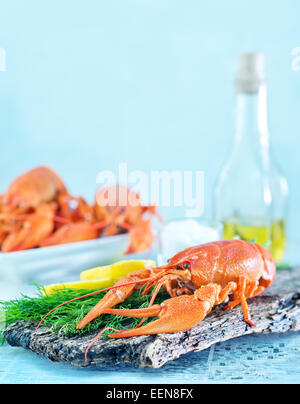 gekochte Krebs mit Lorbeer und frischem dill Stockfoto