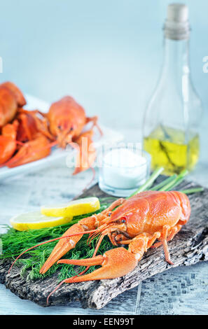 gekochte Krebs mit Lorbeer und frischem dill Stockfoto