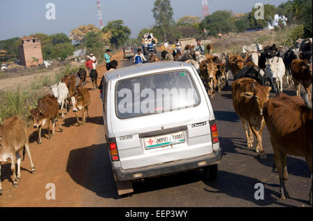 Ein Krankenwagen Janani Express Janani bedeutet "Mutter" in Hindi, Transporte schwangere Frauen zu Gesundheitszentren zu gebären. Stockfoto