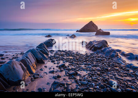 Atemberaubenden Sonnenuntergang am Strand von Sandymouth in der Nähe von Bude North Cornwall England UK Europe Stockfoto